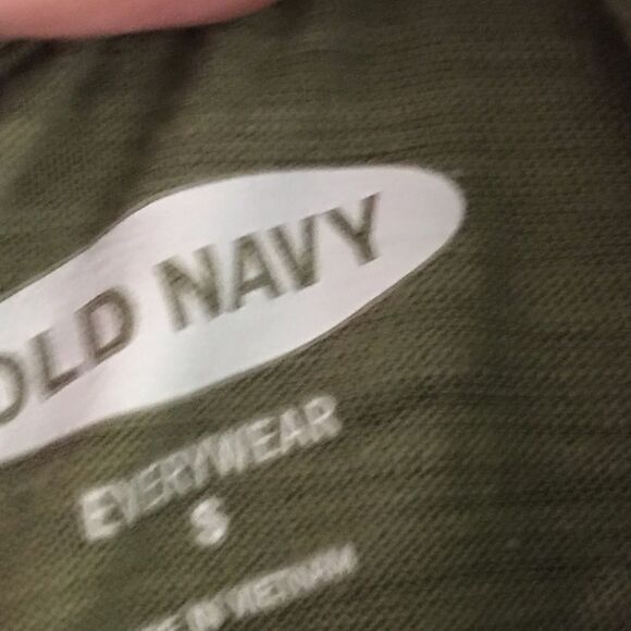 Old Navy Womens Camouflage Green Shirt Size Small - Picture 12 of 13
